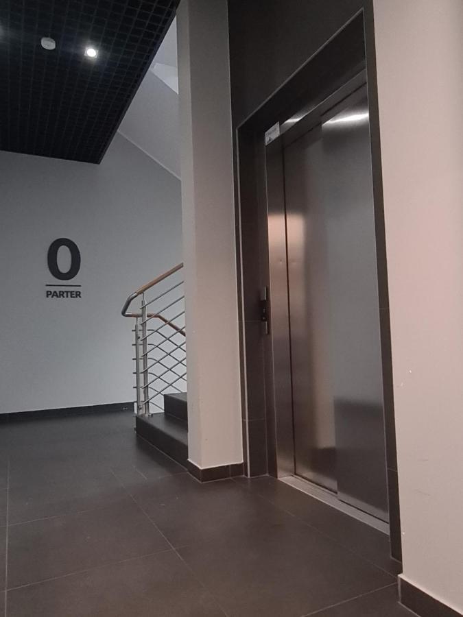 Mostowa 23 Hugo Apartment, Self Check-In 24H, Free Parking, Air-Conditioning Poznan Exterior photo