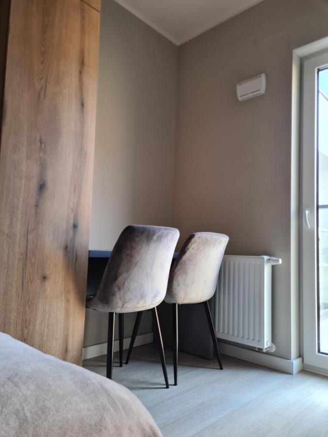 Mostowa 23 Hugo Apartment, Self Check-In 24H, Free Parking, Air-Conditioning Poznan Exterior photo